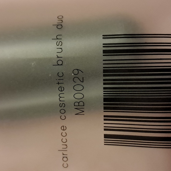 Carlucce cosmetic brush duo - Picture 3 of 5
